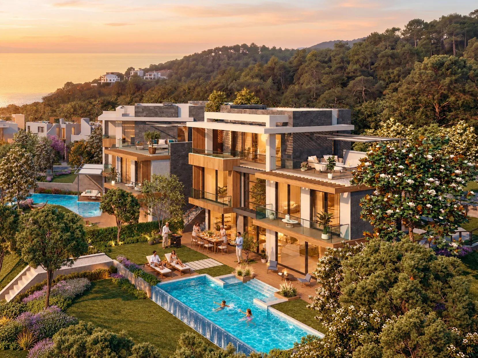 Gün batımında Hilltown Limited 5+1 villa: bahçe, sonsuzluk havuzu, teraslar ve çatı; arkada ormanlık yamaç ve deniz